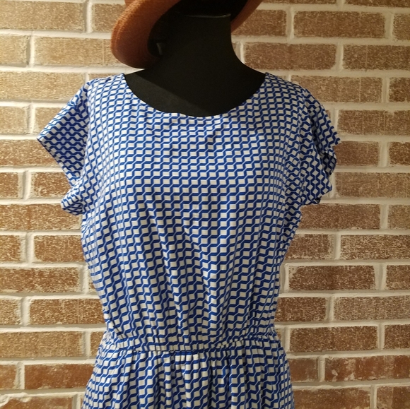 GAP women’s gingham fit and flare dress - Picture 3 of 8